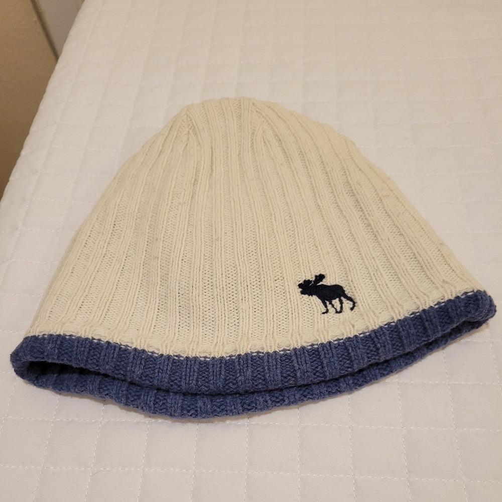 Abercrombie & Fitch Reversible Beanie Cream Blue Striped Moose Logo Hat Winter